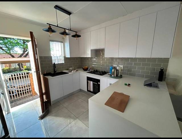 2 BEDROOM PROPERTY TO RENT IN KOSMOSDAL